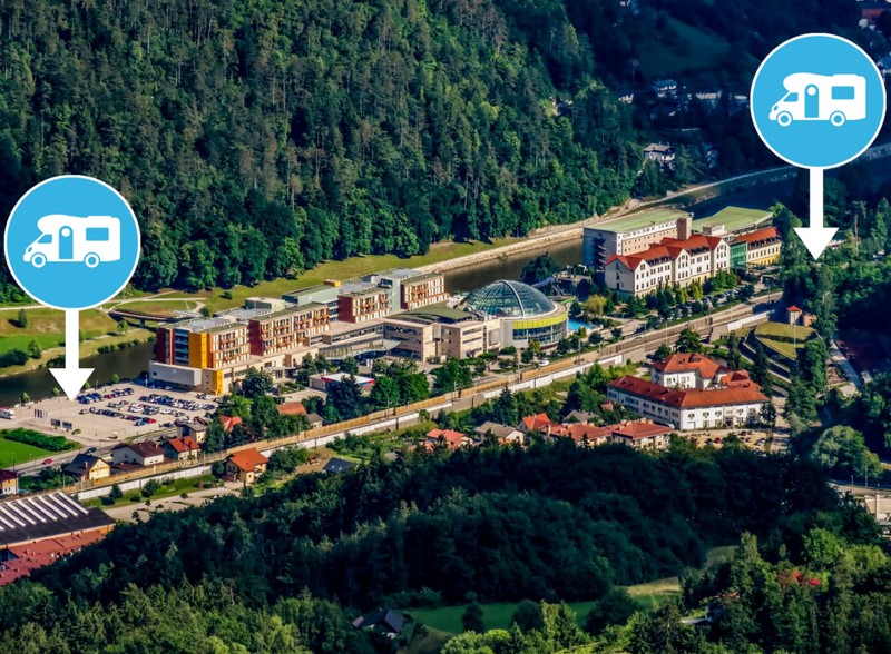 Parking za kemperje v neposredni bližini hotela Thermana Park Laško in ob hotelu Zdravilišče Laško